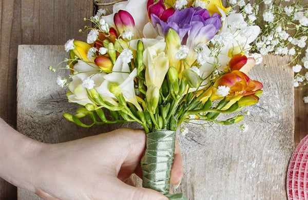 Generally, cuttings take 4 to 6 weeks to root, sometimes longer depending on the variety.