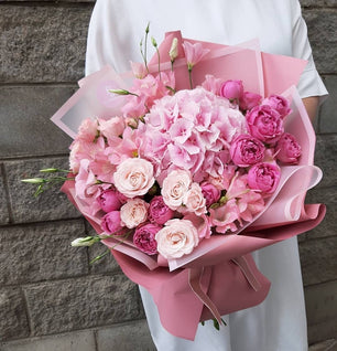 Hydrangeas & Roses Bouquet